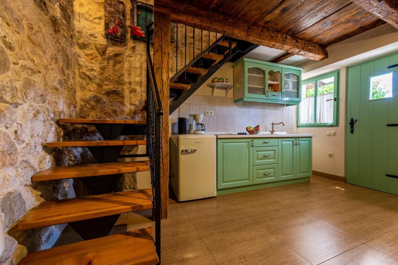 Parona Holiday Home Врбник Екстер'єр фото