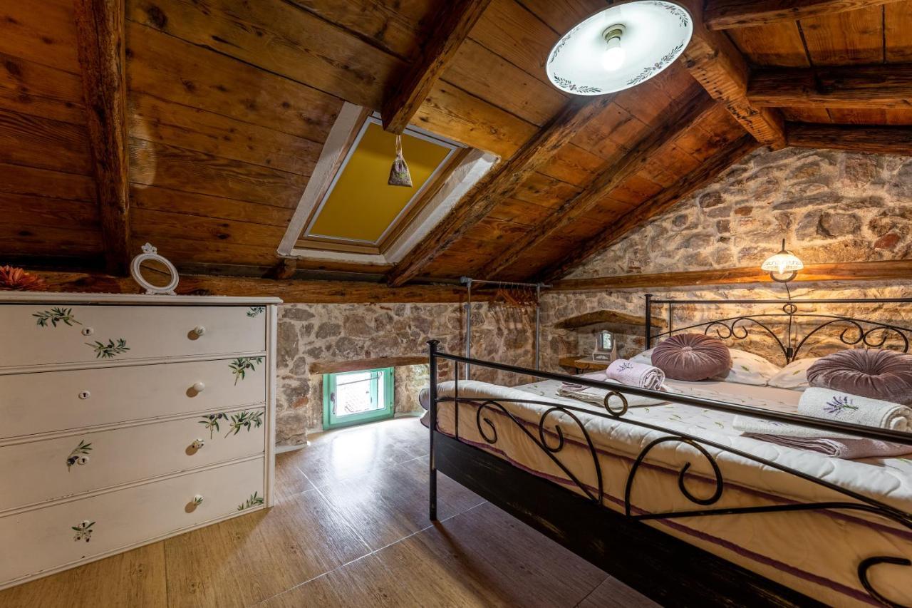 Parona Holiday Home Врбник Екстер'єр фото