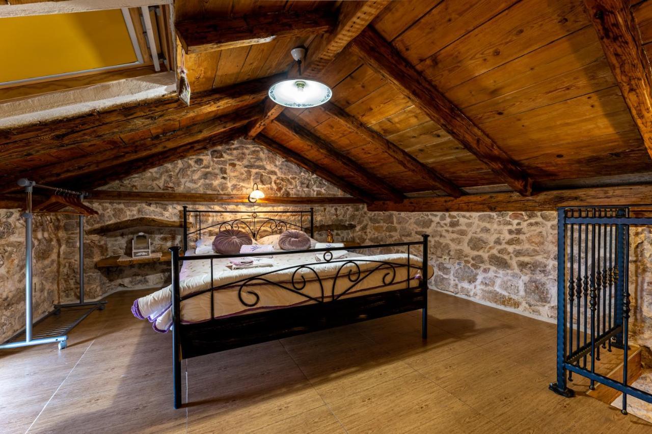 Parona Holiday Home Врбник Екстер'єр фото